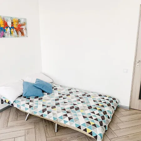 Art Apartment *